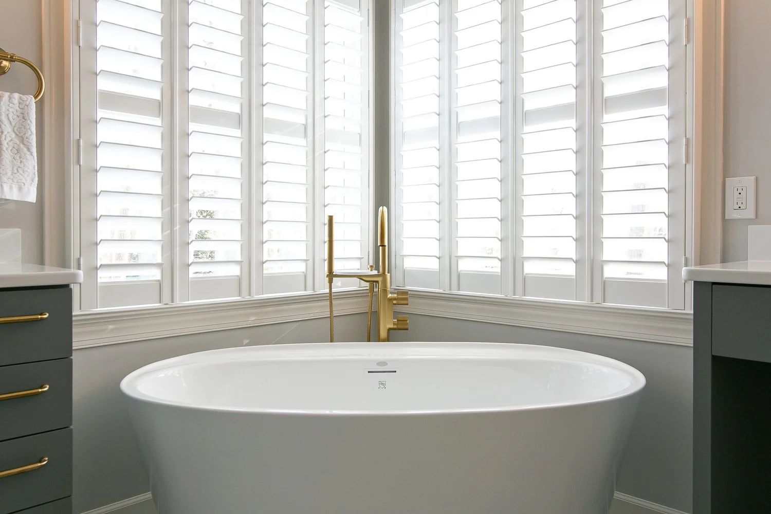 View 5 of the completed bathroom remodel in Kiln Creek Yorktown Virginia