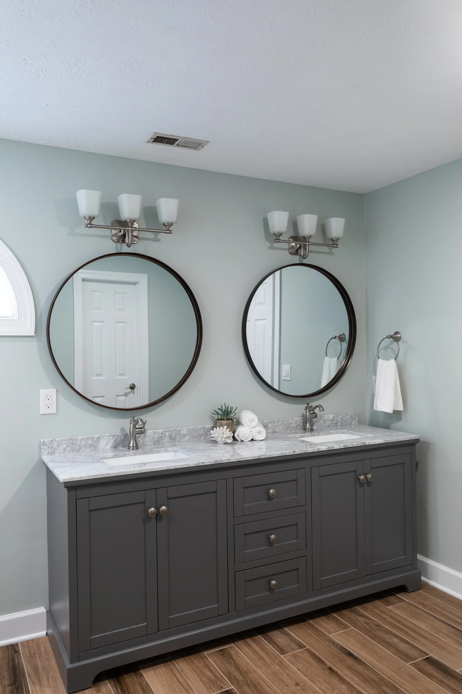 View 9 of the completed bathroom remodel in Kiln Creek Yorktown Virginia
