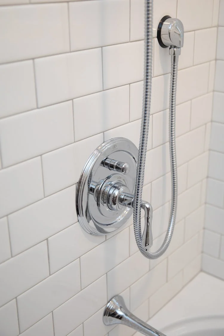 View 2 of the completed bathroom remodel in Queenslake Williamsburg Virginia