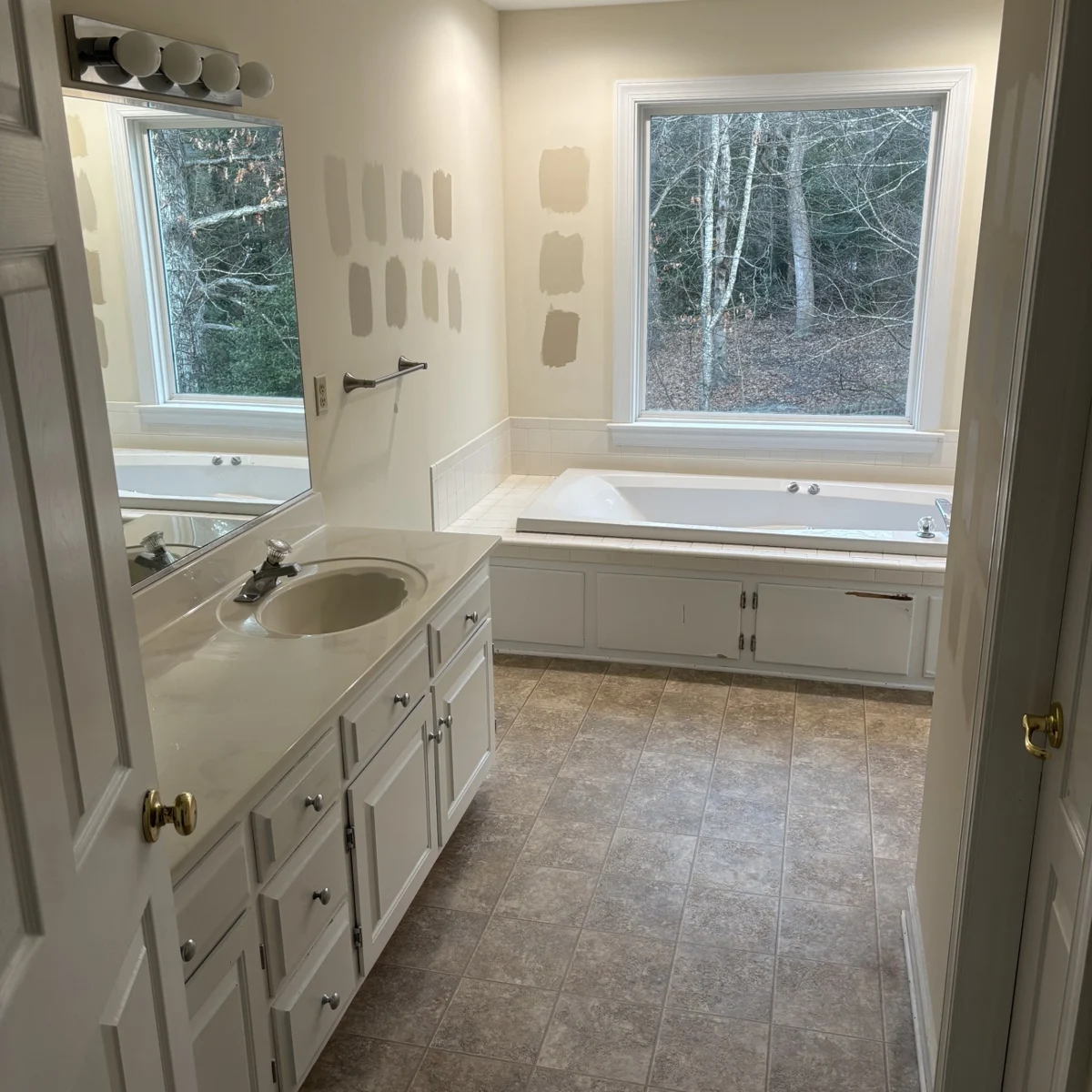 The view from the doorway before the Windsor Forest renovation