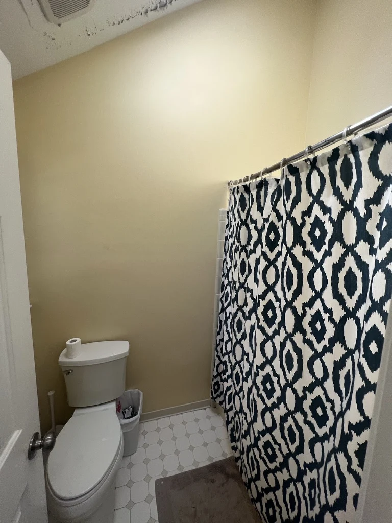 The bathing area before the Windsor Forest renovation